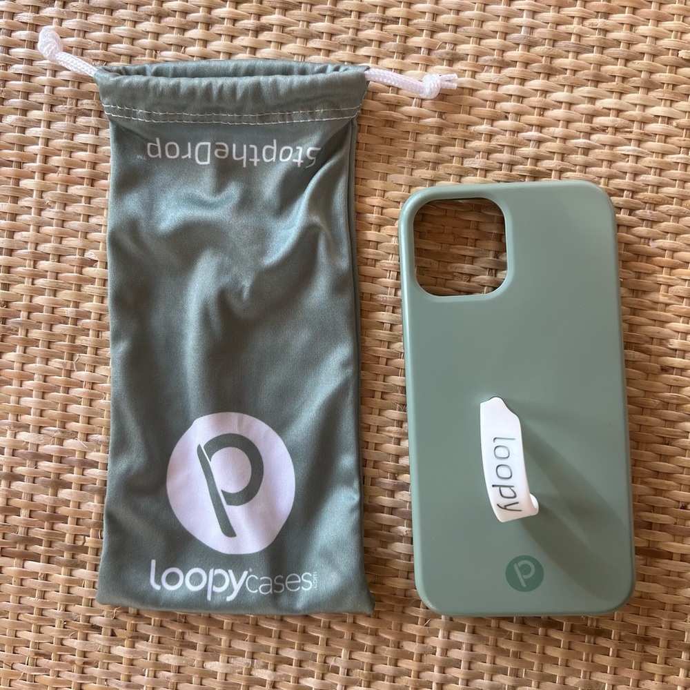 iPhone 12/12 Pro (6.1” Screen) Loopy Phone Case Sage- Matte Edition/ Righty